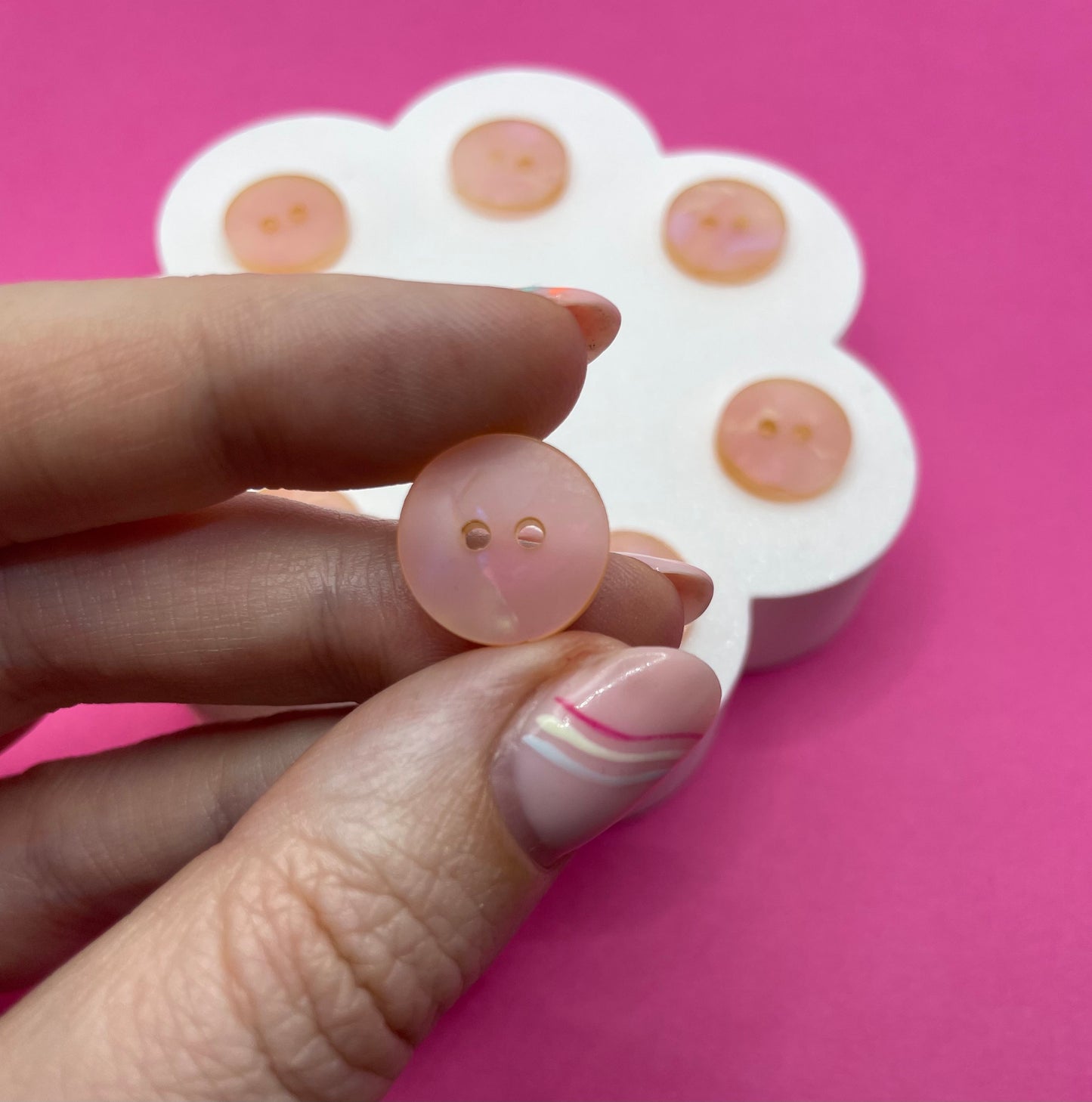 Pink Fine Shell Pearl Buttons