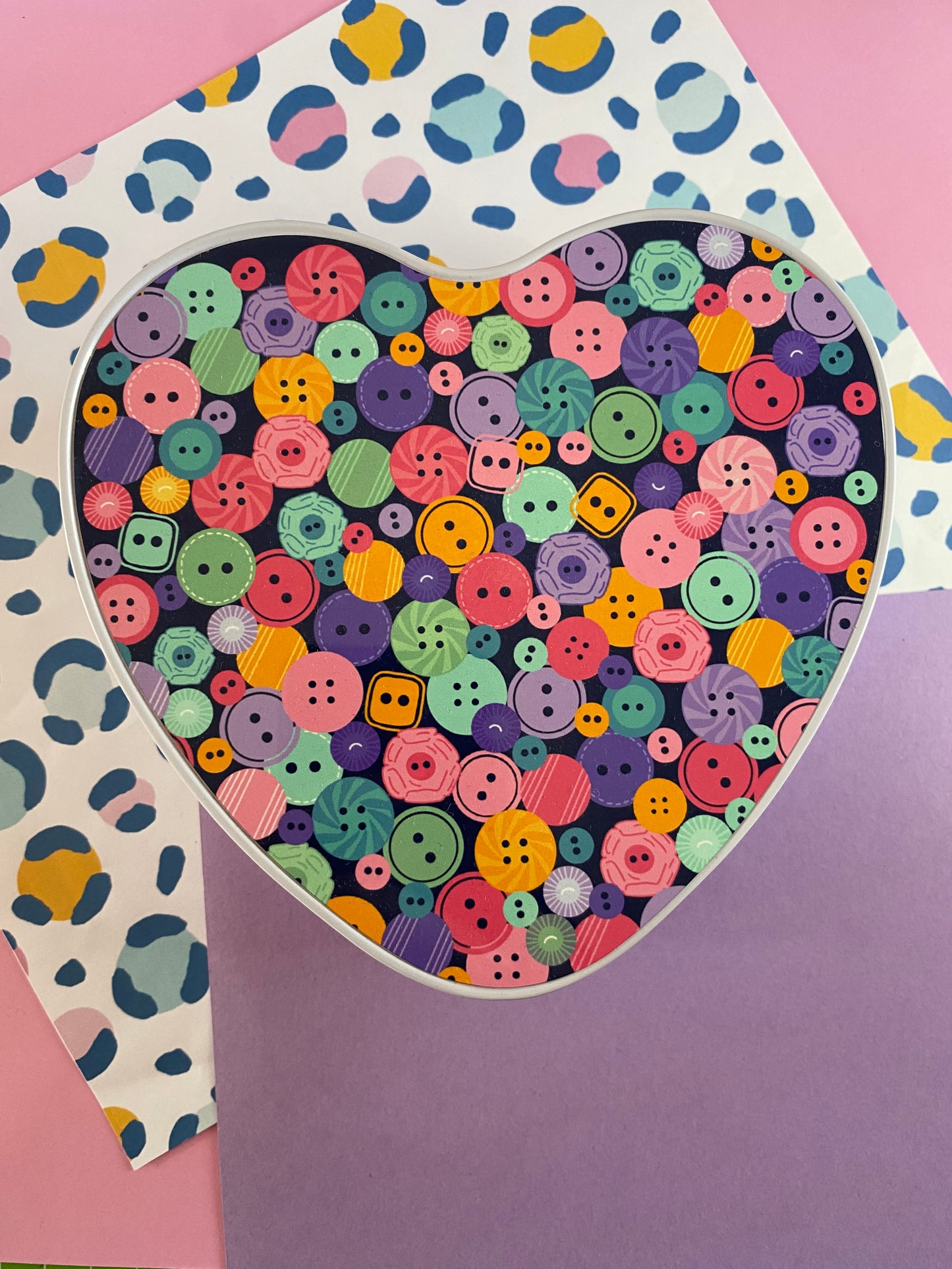 Button Tin- Heart shape