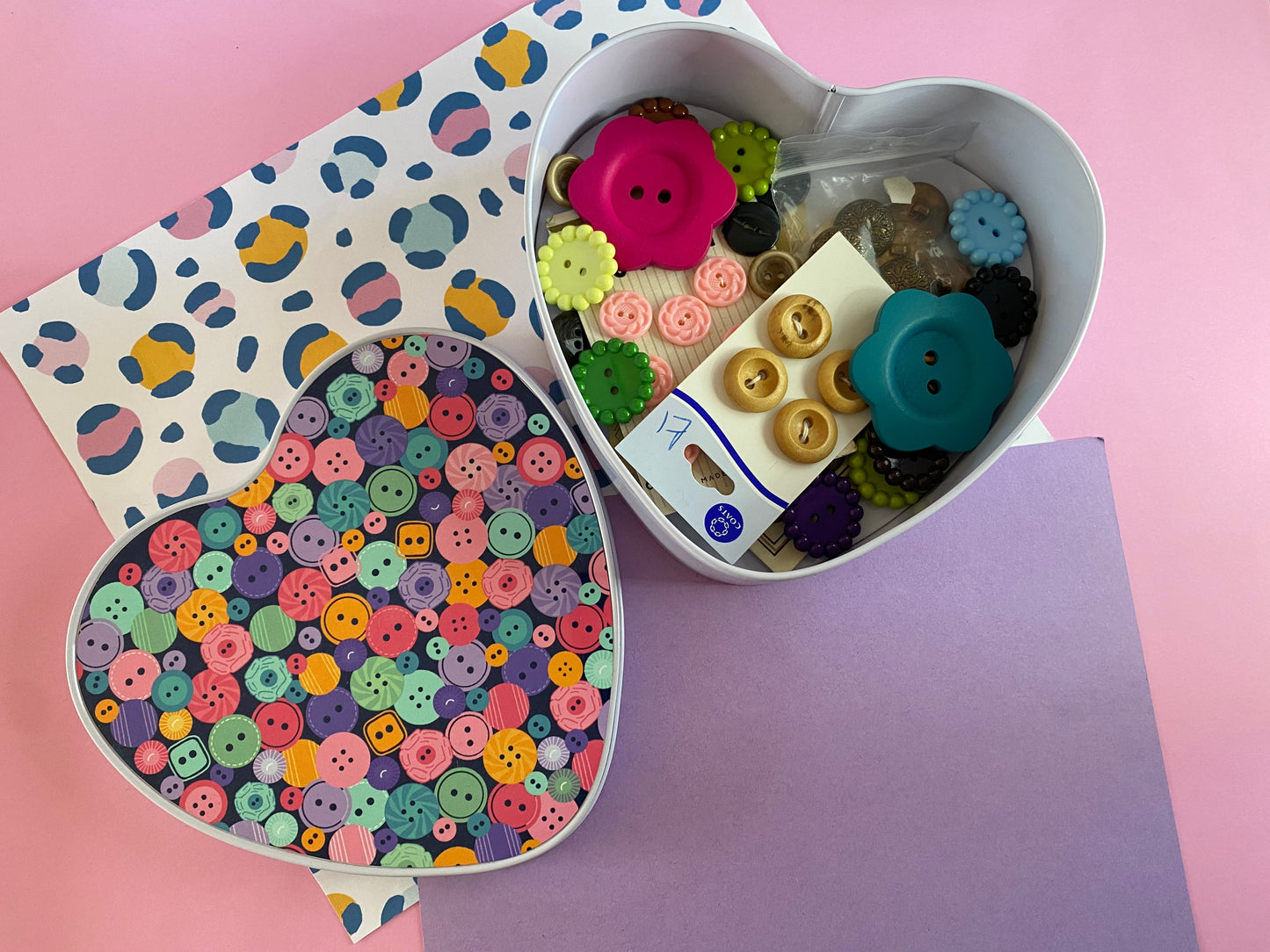Button Tin- Heart shape