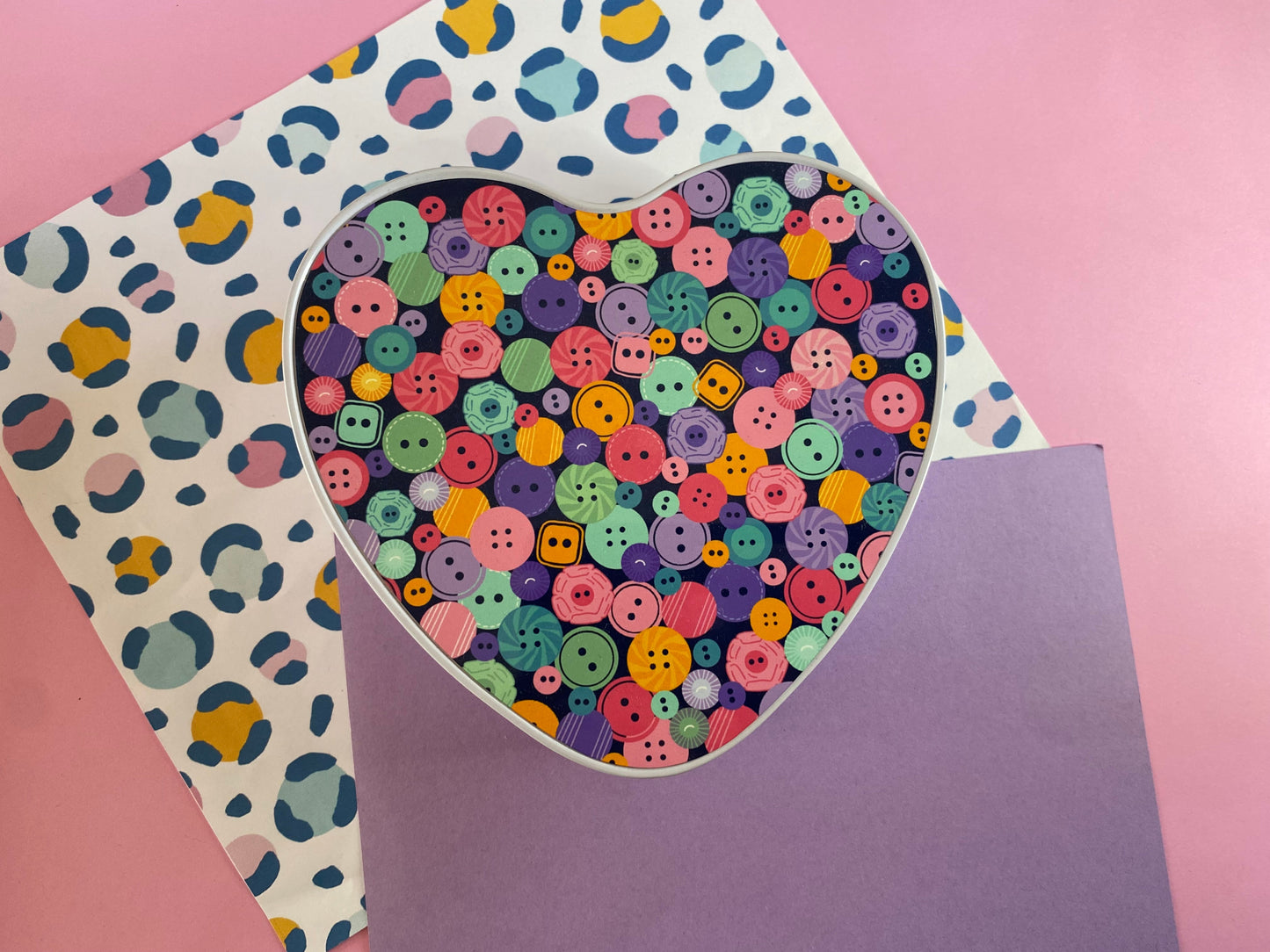 Button Tin- Heart shape
